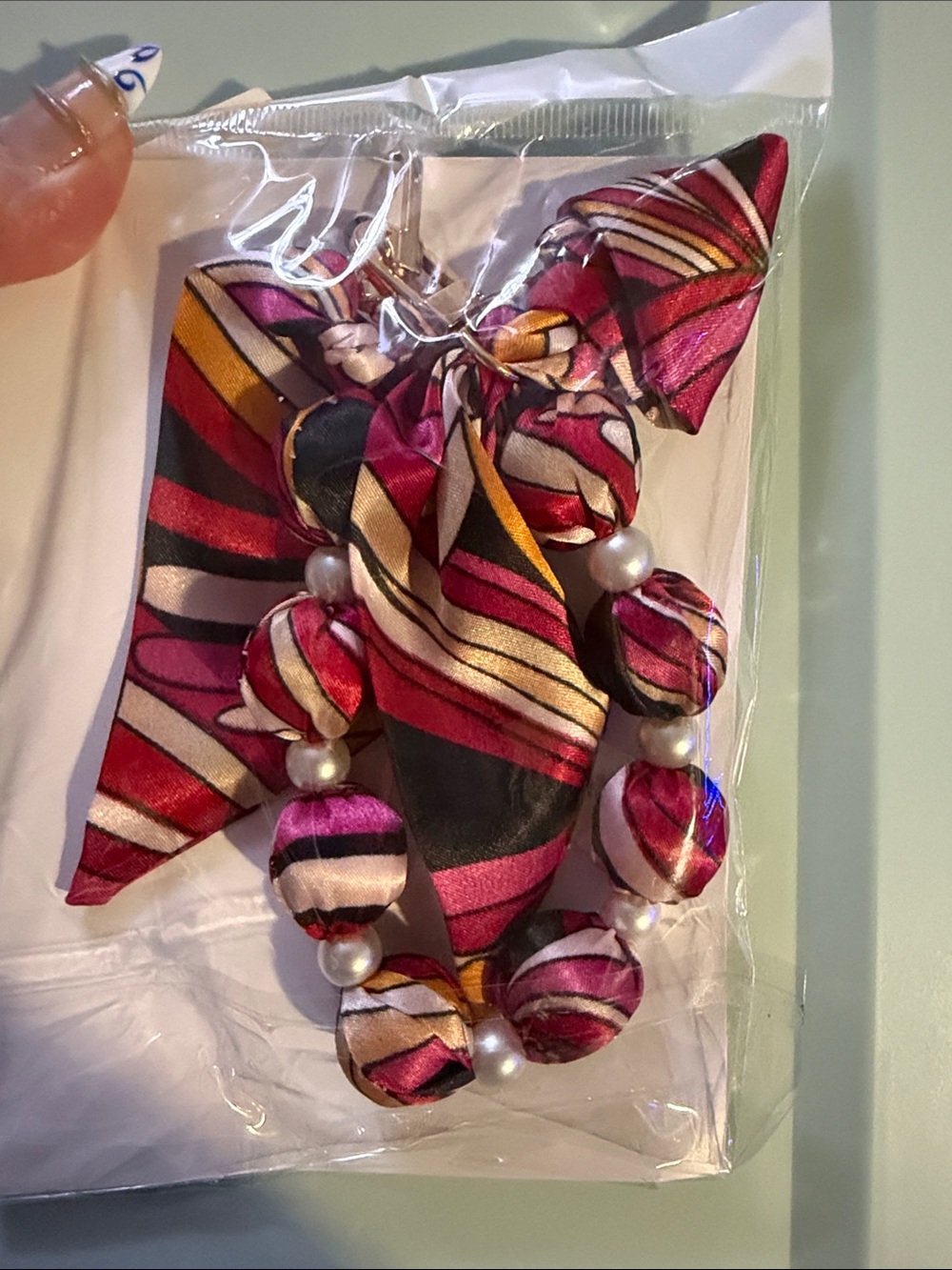 Striped Silk-Look Knot Bow Bead Key/Bag/Phone Charm- Fuchsia & Gold Tones